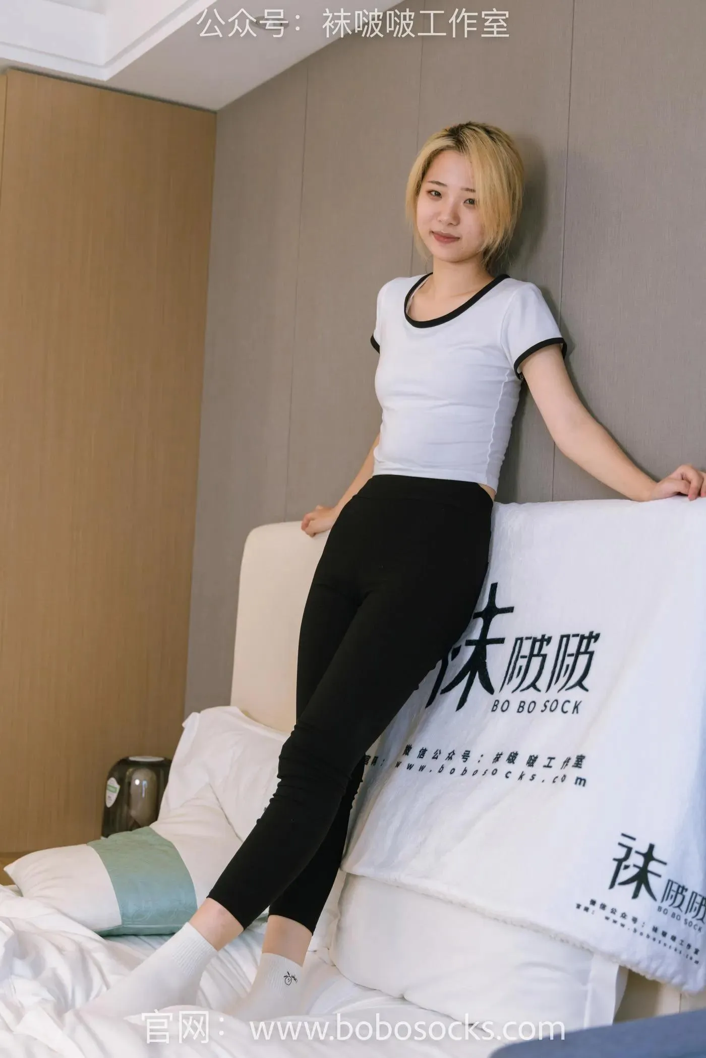 [BoBoSocks袜啵啵]NO.122 小淳-高跟长靴、白棉袜 [149P]插图5